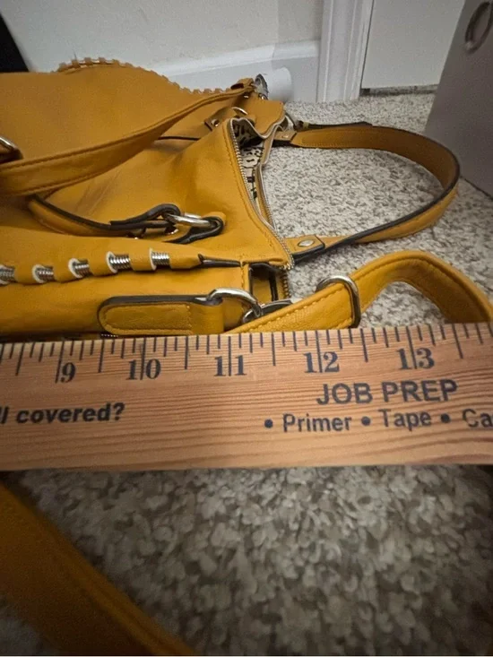 Jessica Simpson mustard hobo bag slouchy shoulder purse boho style - Picture 7 of 8